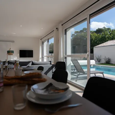 Villa 4 Chbres Avec Piscine