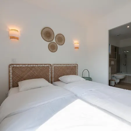4 Chbres Avec Piscine *